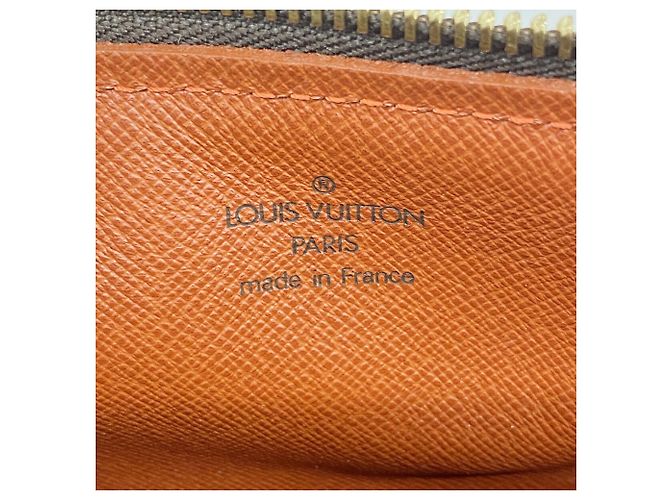 Borsa Louis Vuitton Damier Papillon 26 - vista 5