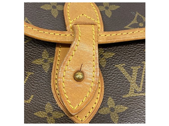 Borsa a tracolla Louis Vuitton Monogram Gibeciere MM - vista 10