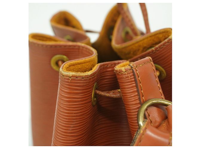 Borsa a spalla Louis Vuitton Epi Noe - vista 11