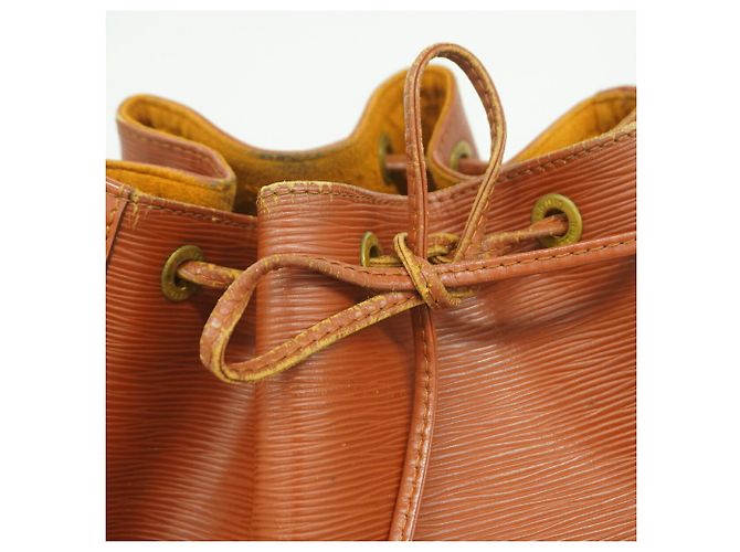 Borsa a spalla Louis Vuitton Epi Noe - vista 7