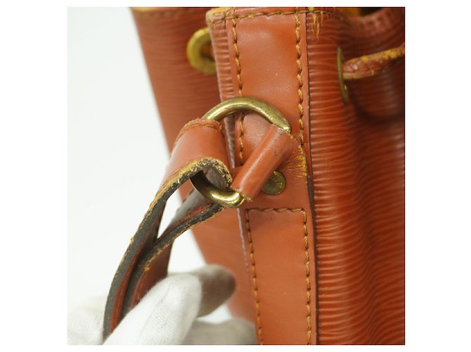 Borsa a spalla Louis Vuitton Epi Noe - vista 8