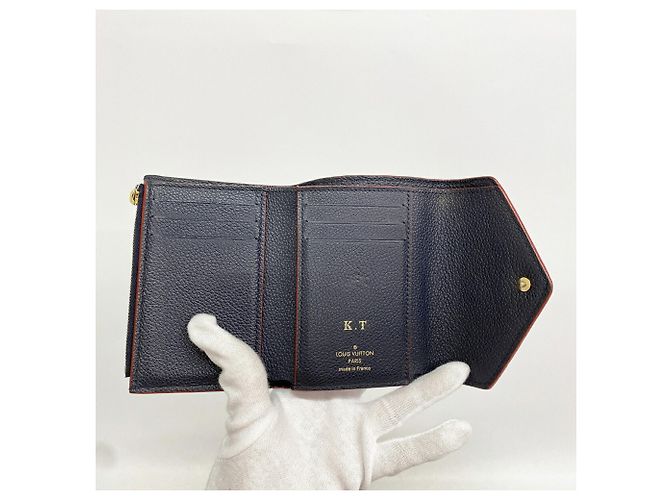 Cartera Louis Vuitton Tri-fold en Marine Rouge - vista 3