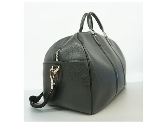 Borsa Boston Louis Vuitton Taiga Kendall PM - vista 2