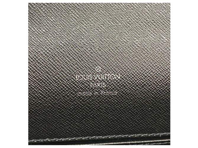 Borsetta Louis Vuitton Taiga in Ardoise - vista 5