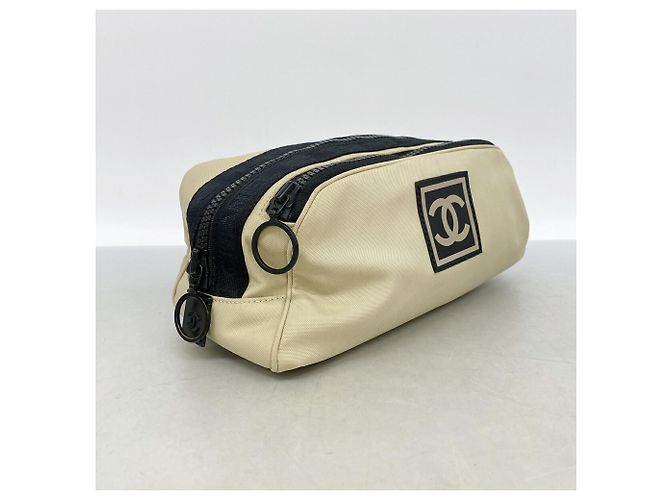 Pouch Chanel in nylon beige - vista 2