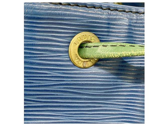 Borsa a tracolla Louis Vuitton Epi Bicolor Noe - vista 10