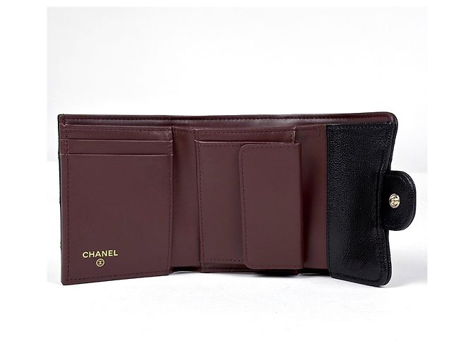Cartera Tri-fold Chanel Matelassé Negra - vista 7