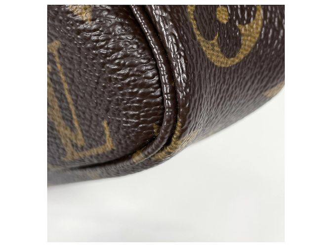 Louis Vuitton Monogram Pochette Accessoires Pouch - vista 3