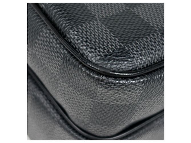 Borsa a tracolla Louis Vuitton Rem in Damier Graphite - vista 3