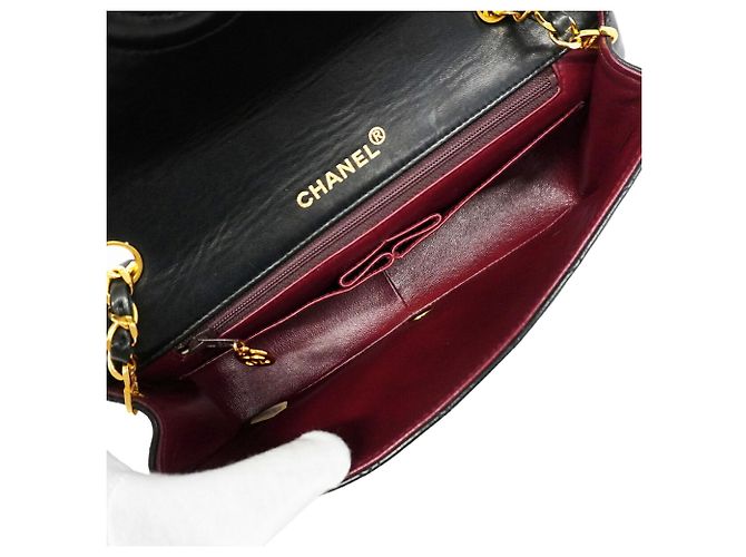 Borsa a spalla con catena Chanel Matelassé - vista 4