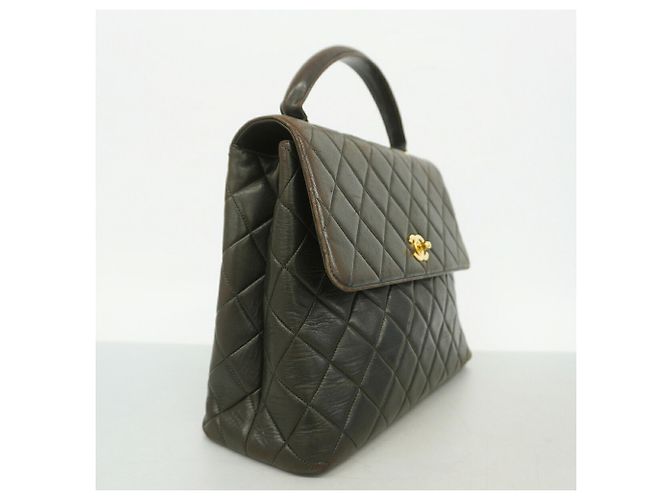 Borsa Chanel Matelassé in pelle d'agnello - vista 2