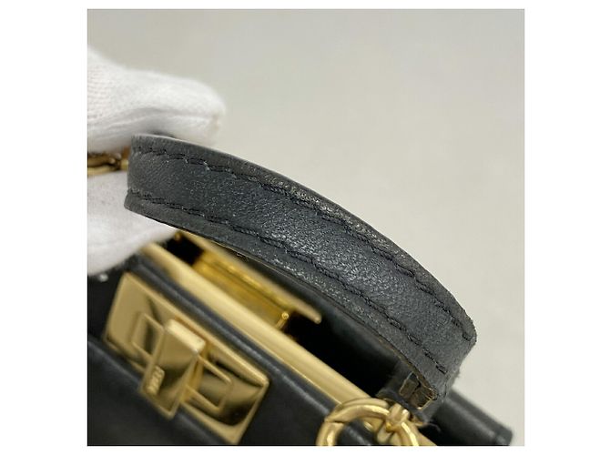 Fendi Micro Peekaboo Lederhandtasche - Ansicht 9