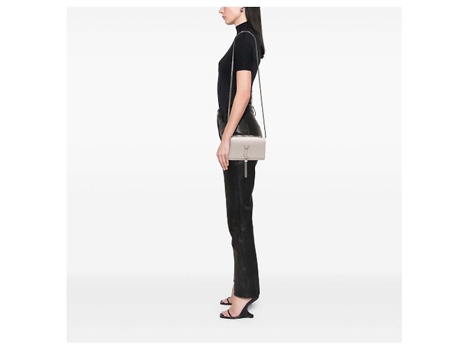 Autre Marque Saint Laurent White Small Grain de Poudre Monogram Kate Tassel Crossbody - vista 5