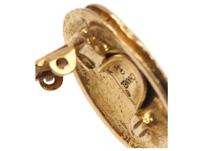 Orecchini a clip rotondi placcati oro Chanel Gold CC - vista 6
