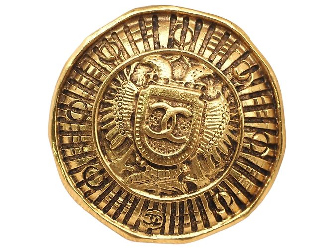 Orecchini a clip Chanel Gold CC placcati in oro con stemma rotondo - vista 3