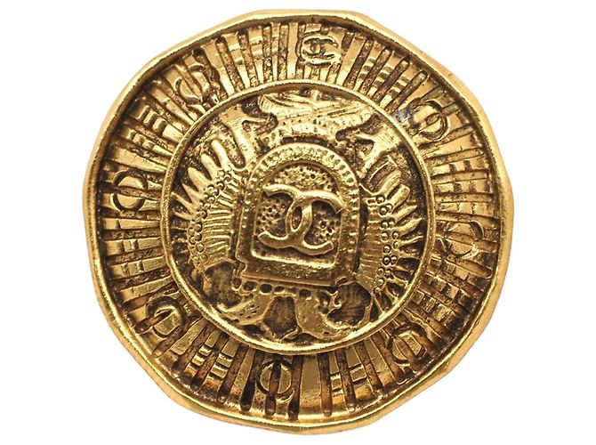 Orecchini a clip Chanel Gold CC placcati in oro con stemma rotondo - vista 8