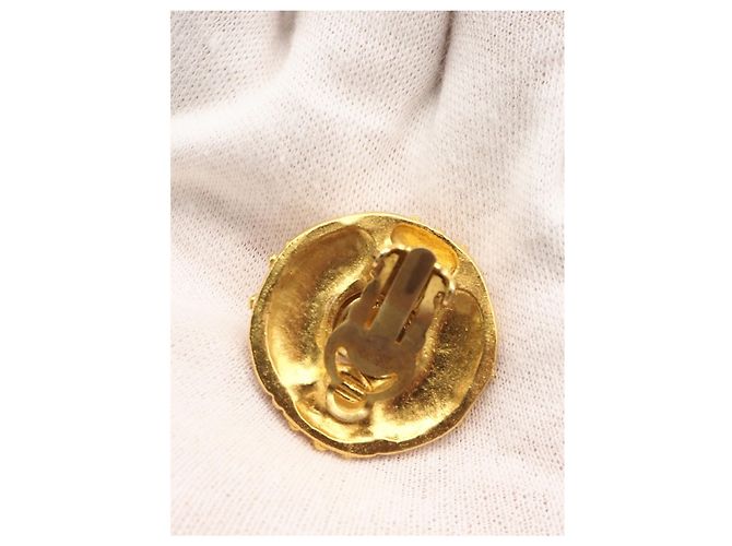 Orecchini a clip rotondi Chanel Gold CC placcati in oro con perle finte e strass - vista 9