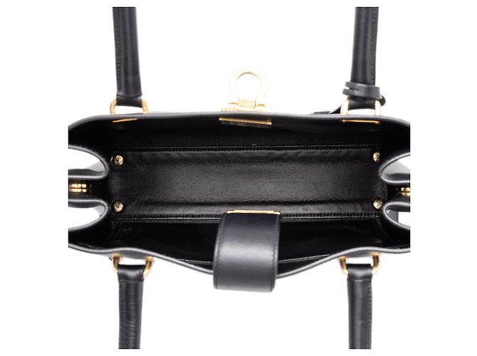 Salvatore Ferragamo Borsa Ferragamo Gancini Juliette Lock Story in pelle nera - vista 4