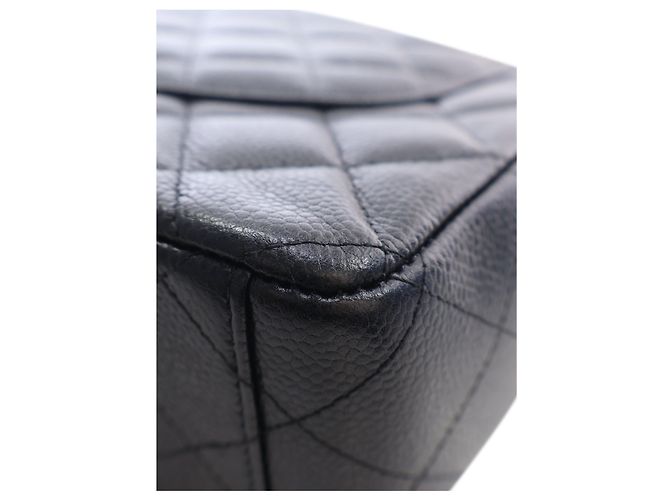 Chanel Black Maxi Classic Caviar Double Flap - vista 7