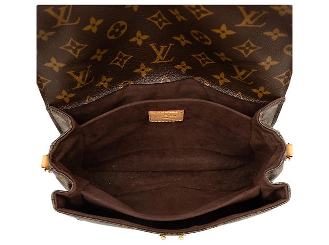 Louis Vuitton Pochette Metis Monogram Brown - vista 4