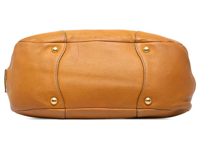 Prada Vitello Daino Tote in Braun mit Push-Lock-Verschluss - Ansicht 3