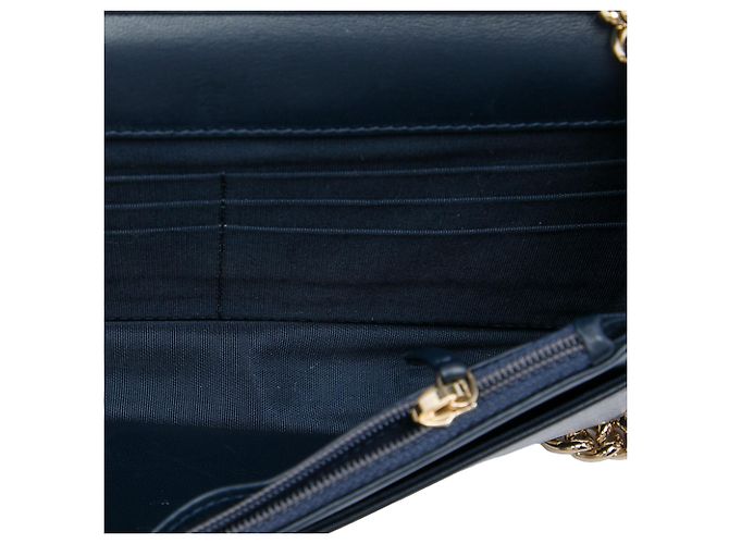 Chanel Blue Small Quilted Lambskin Boy Flap - vista 4