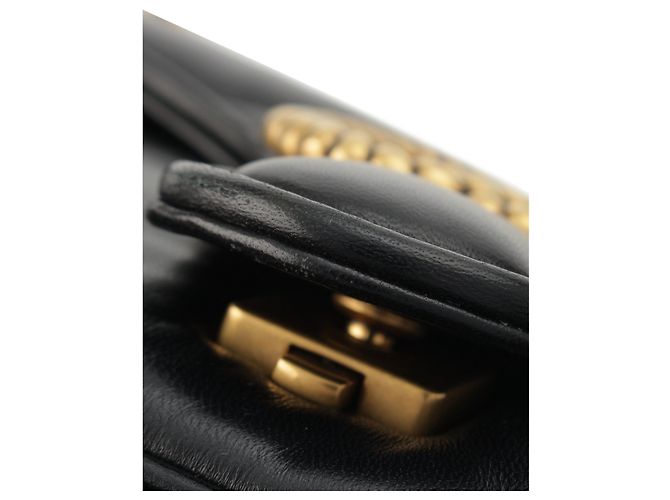 Borsa a tracolla Gucci Black Medium GG Marmont in pelle matelassé con borchie GG - vista 10