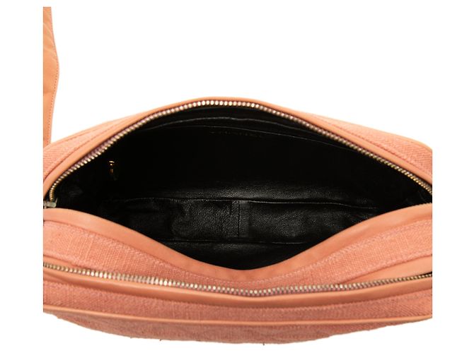 Borsa Camera Chanel in lino matelassé rosa CC con doppia zip - vista 4