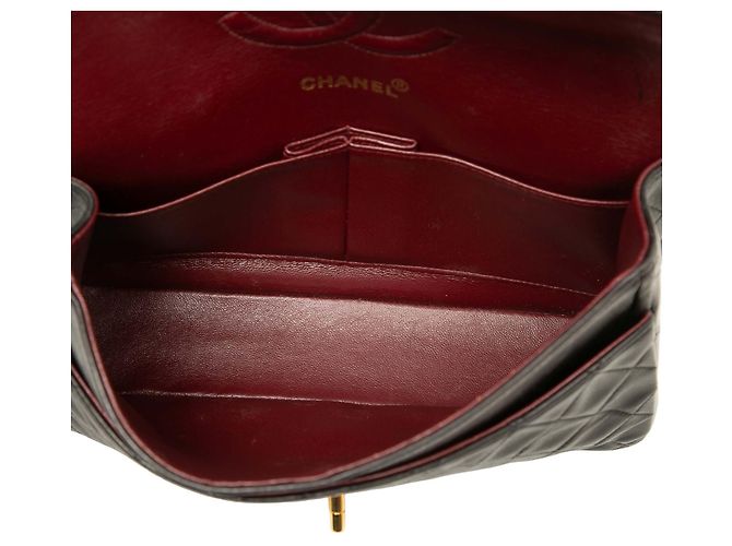 Chanel Black Medium Classic Lambskin Double Flap - vista 4