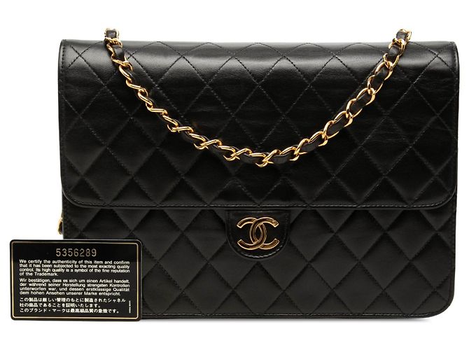 Chanel Black Medium CC Quilted Lambskin Single Flap - vista 7