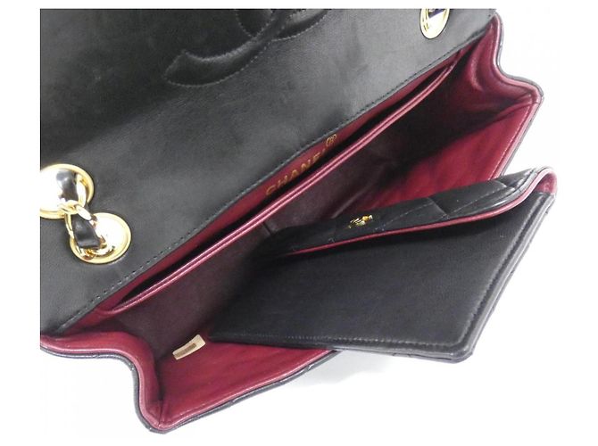 Borsa a tracolla Chanel in pelle d'agnello nera - vista 9