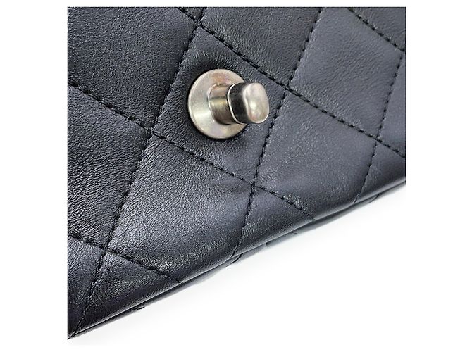 Borsa a spalla con catena Chanel Matelassé - vista 10