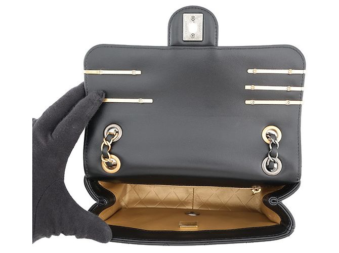 Borsa a spalla con catena Chanel Matelassé - vista 6