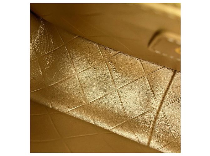 Borsa a spalla con catena Chanel Matelassé - vista 7