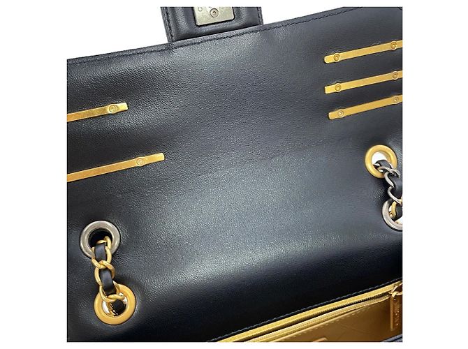 Borsa a spalla con catena Chanel Matelassé - vista 8