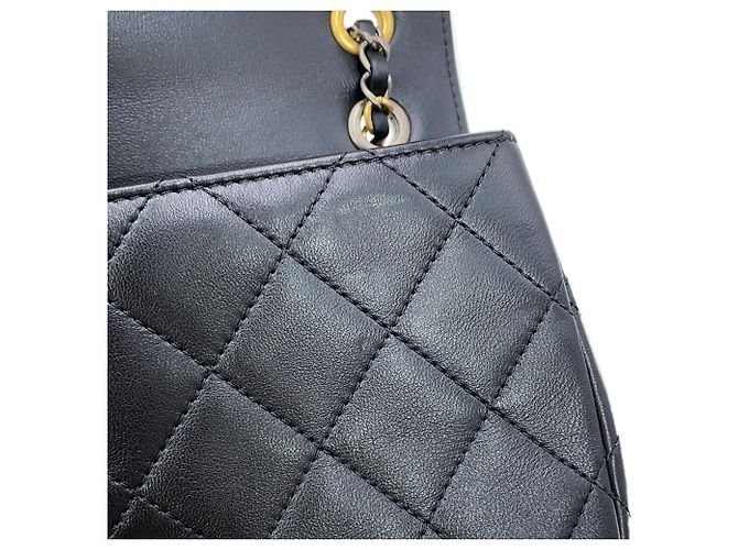Borsa a spalla con catena Chanel Matelassé - vista 9