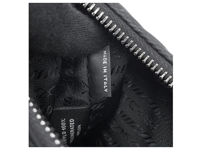 Borsa a tracolla Prada in Re-Nylon nero - vista 14