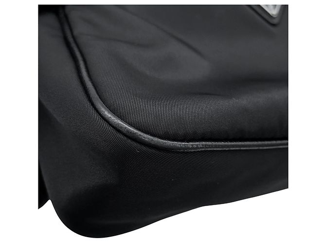 Borsa a tracolla Prada in Re-Nylon nero - vista 8