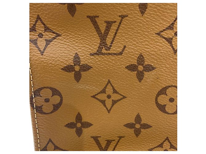Borsa a tracolla Louis Vuitton Monogram Reverse Giant OnTheGo GM - vista 10
