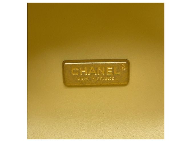 Borsa a tracolla Chanel Matelassé con catena - vista 16