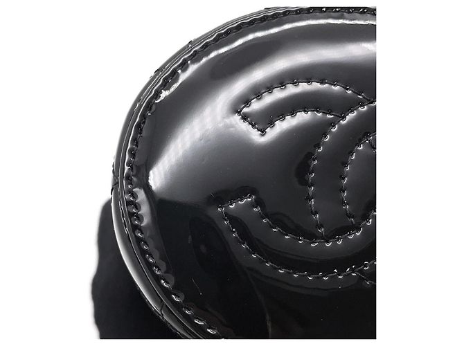 Borsa a tracolla con catena Chanel in pelle verniciata nera - vista 7