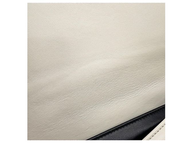 Borsa a spalla in pelle matelassé Prada - vista 10