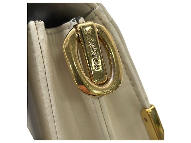Borsa a spalla in pelle matelassé Prada - vista 14