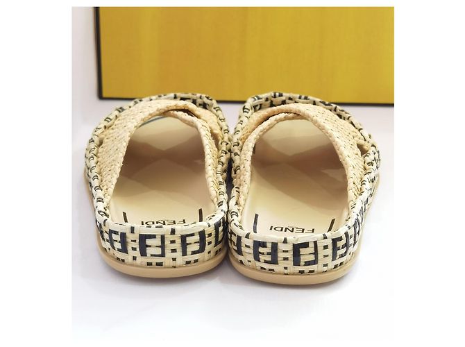 Fendi natural raffia woven mules - view 7