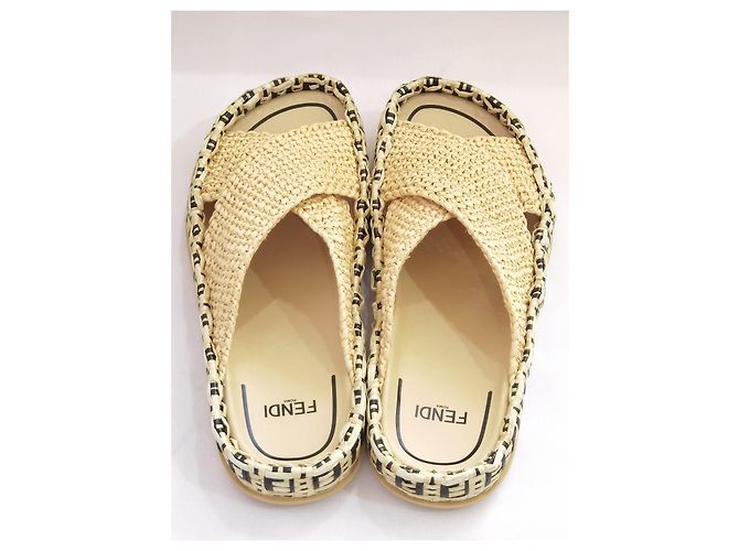 Fendi natural raffia woven mules - view 8