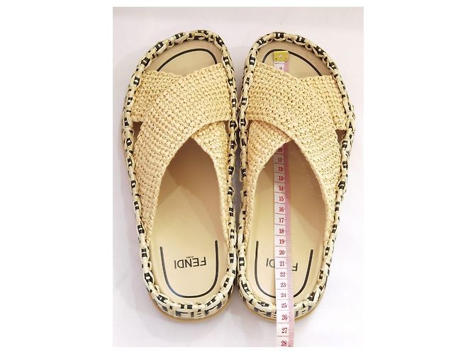 Fendi natural raffia woven mules - view 9