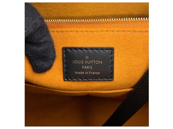 Louis Vuitton Monogram Empreinte OnTheGo GM Tote Bag - Ansicht 13