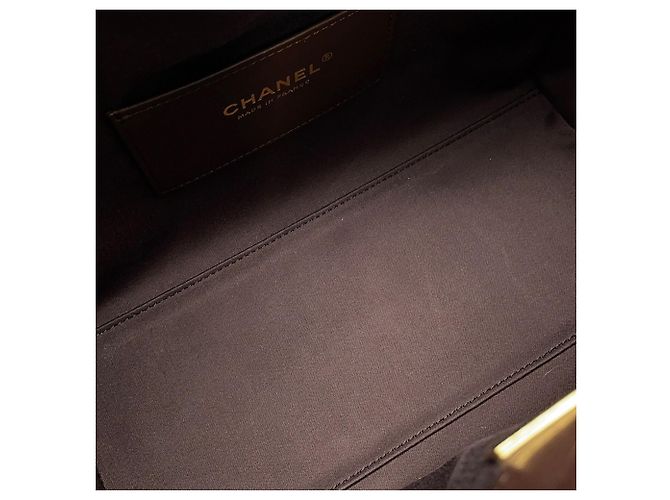Borsa a tracolla Chanel in pelle di vitello granulata marrone - vista 8