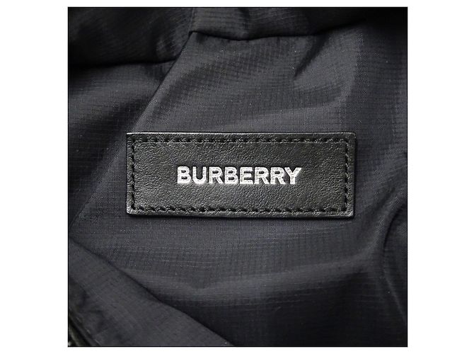 Marsupio e borsa a mano Burberry in nylon beige - vista 6