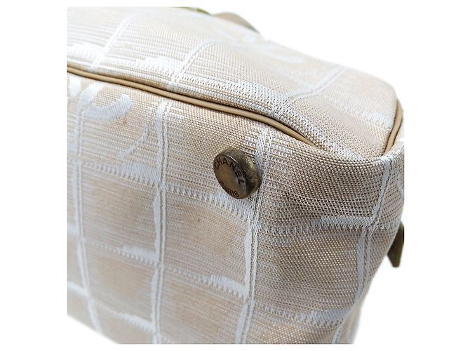 Borsa a mano Chanel in nylon rosa - vista 15